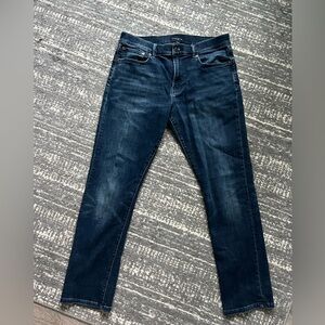 Lucky Brand 410 athletic straight Jeans